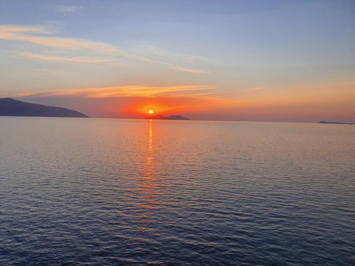 Darla Sea View Apartment Vlore Exterior photo